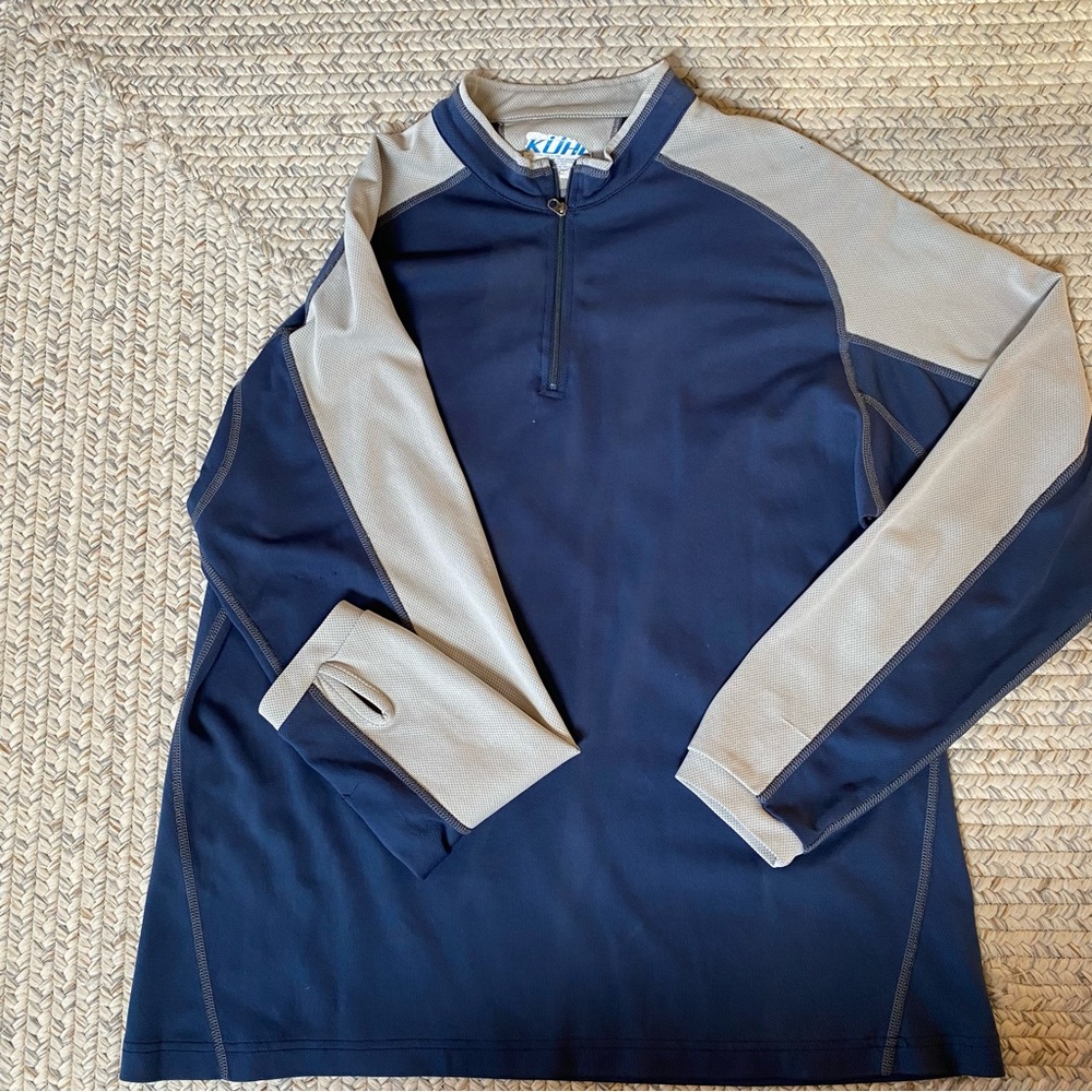 Kuhl Long Sleeve Outdoor Athletic Long Sleeve Shirt with Thumb Holes